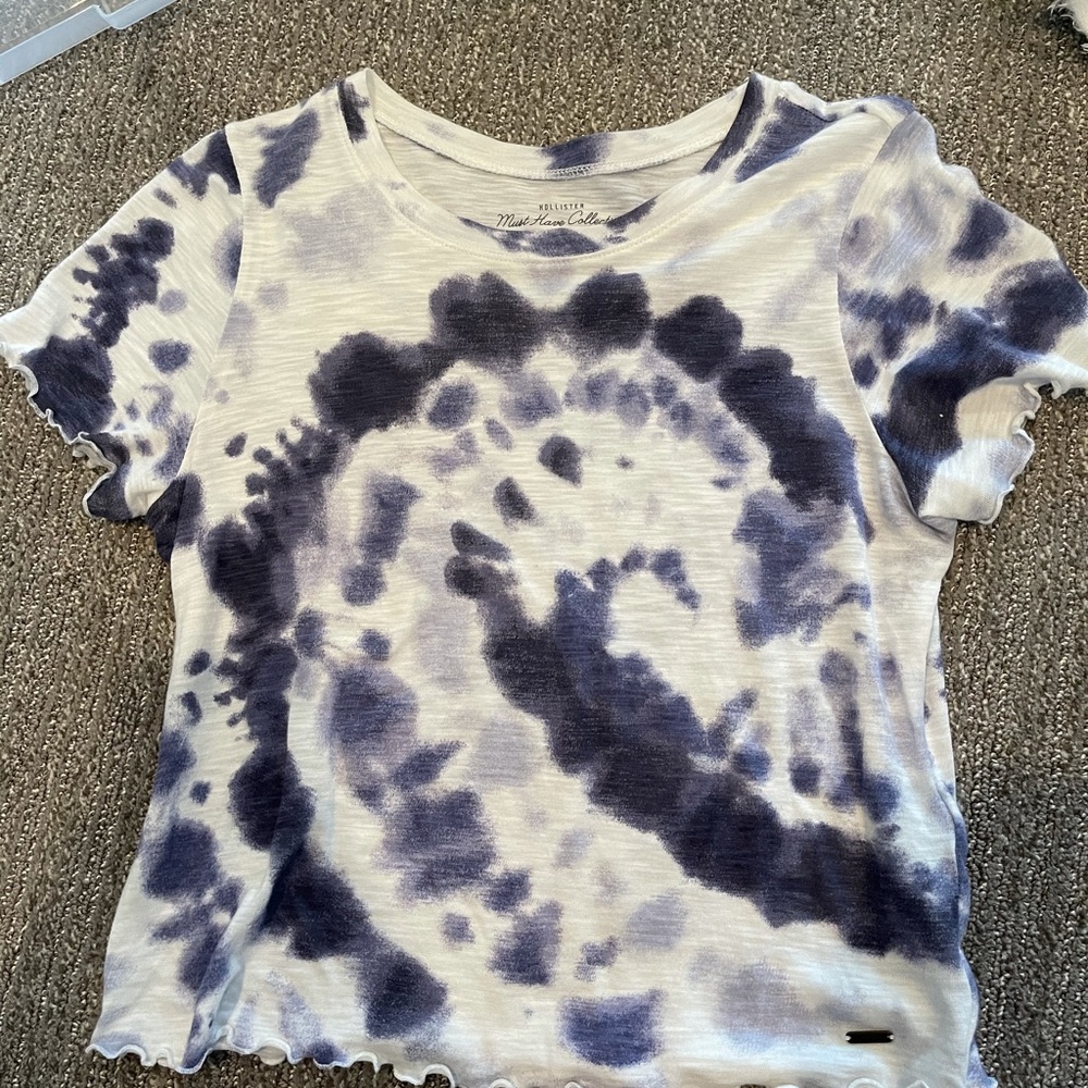 hollister tee